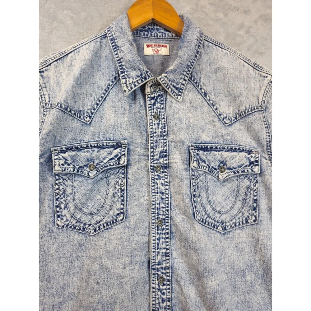True Religion Chambray Denim Button Up Western Shirt Blue Acid Wash Men's Large